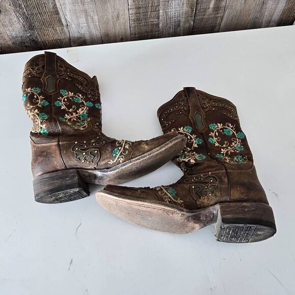 CORRAL Womens Handcrafted Western Cowboy Brown Stud Floral Embroidery Sz 7 Boot - Picture 3 of 7